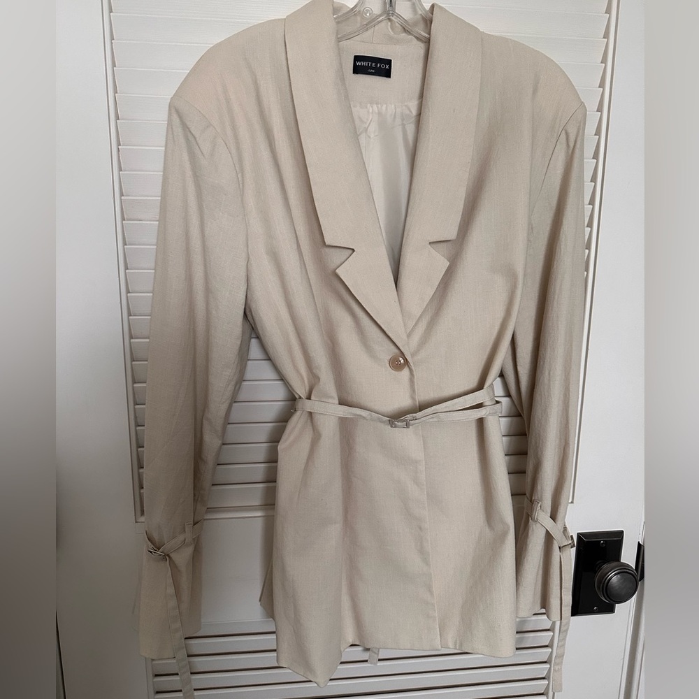 White Fox cinch waist blazer
